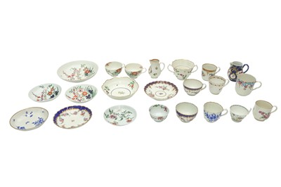 Lot 692 - A COLLECTION OF WORCESTER TEA WARES, 18TH CENTURY AND LATER