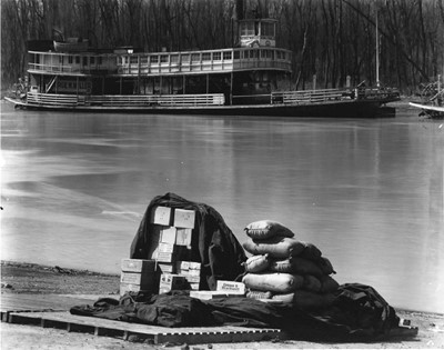 Lot 582 - Walker Evans (1903-1975)