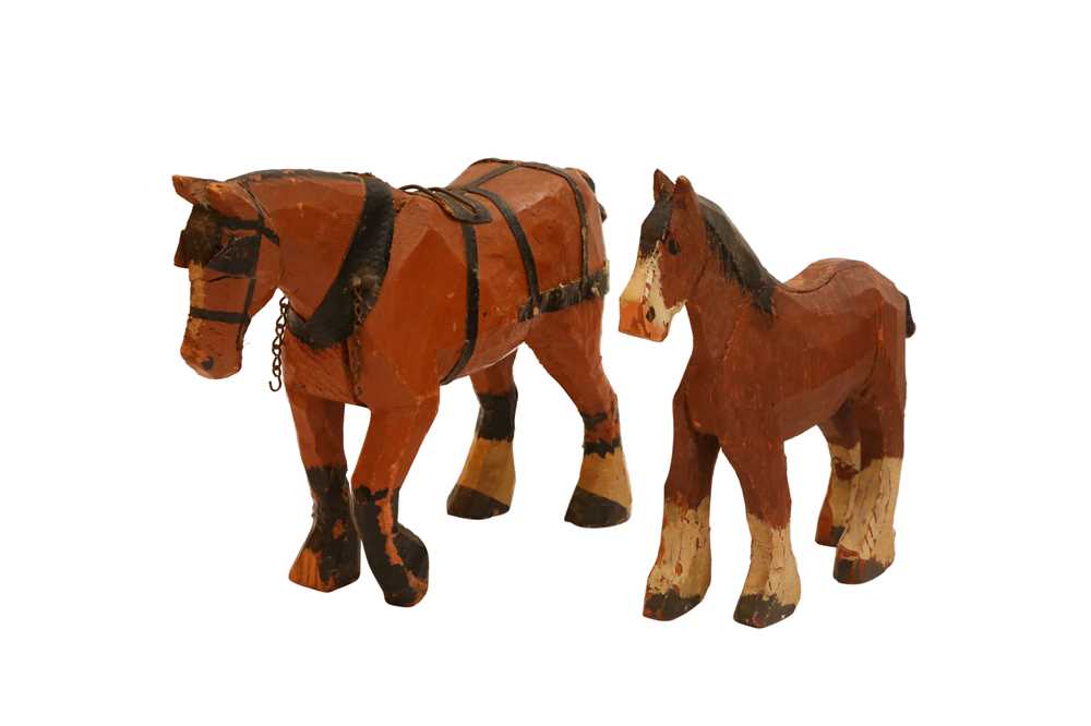 Lot 904 - FOREST TOYS OF BROCKENHURST EQUINE GROUP