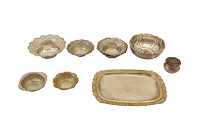 Lot 134 - A MIXED GROUP OF MODERN INDIAN SILVER