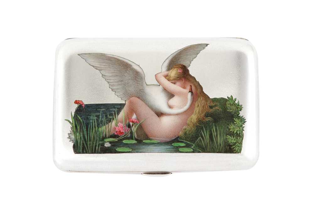 Lot 230 - A LATE 19TH / EARLY 20TH CENTURY AUSTRIAN SILVER AND ENAMEL NOVELTY EROTIC CIGARETTE CASE, VIENNA CIRCA 1900 BY JOHANN ROTHBAUR (ACTIVE 1887-1924)