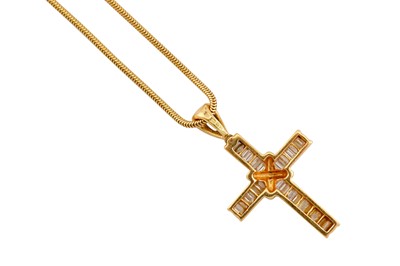 Lot 4 - Mappin & Webb | A gold and diamond pendant