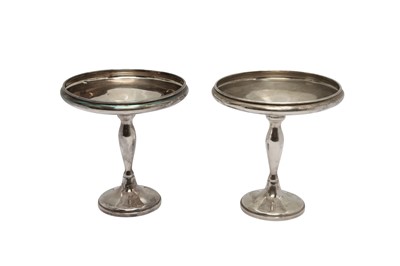 Lot 261 - A PAIR OF EARLY 20TH CENTURY AMERICAN STERLING SILVER COMPORTS BY M.FRED HIRSCH CO