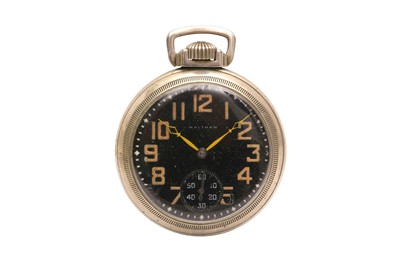 Lot 356 - MILITARY ISSUED WW2 ERA WALTHAM OPEN FACED POCKET WATCH