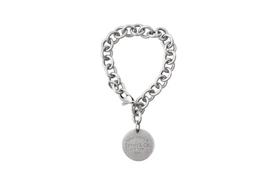 Lot 791 - Tiffany & Co Silver 'Return to Tiffany' Round Tag Bracelet