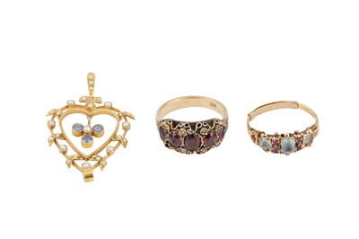 Lot 41 - A GROUP OF ANTIQUE JEWELLERY