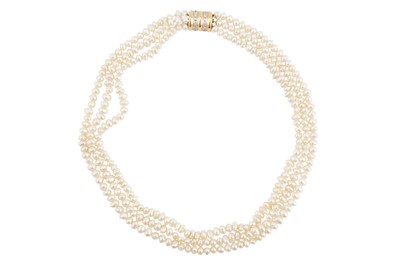 Lot 29 - A FRESHWATER CULTURED PEARL NECKLACE