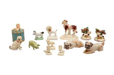 Lot 981 - A GROUP OF STAFFORDSHIRE DOGS AND SIMILAR ITEMS