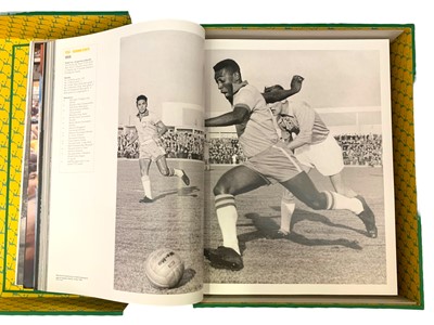Lot 235 - Gloria Books.- Pelé. Edson Arantes do Nascimento