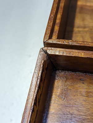 Lot 557 - λ A CHINESE HARDWOOD VANITY SET