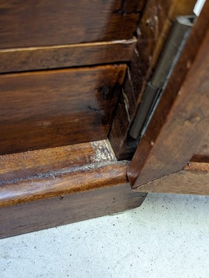 Lot 557 - λ A CHINESE HARDWOOD VANITY SET