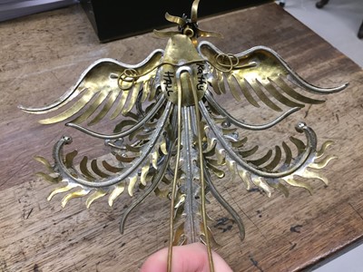 Lot 822 - λ A LARGE CHINESE GILT-METAL AND KINGFISHER-FEATHER 'PHOENIX' HAIRPIN, DIANCUI