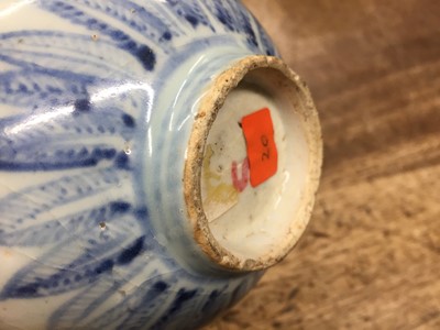 Lot 167 - A CHINESE BLUE AND WHITE BOWL