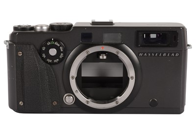 Lot 93 - A Hasselblad Xpan Outfit