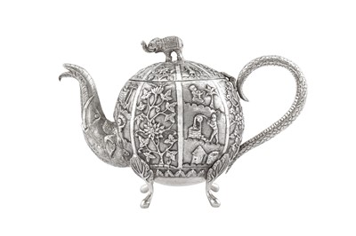 Lot 169 - An early 20th century Anglo – Indian unmarked silver teapot, Bombay circa 1910