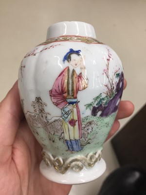 Lot 221 - A SMALL CHINESE FAMILLE-ROSE 'PASTORAL' JAR AND COVER