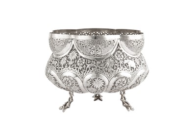 Lot 118 - A late 19th / early 20th century Anglo – Indian unmarked silver bowl, Lucknow circa 1900