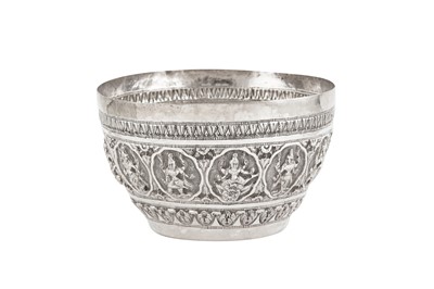 Lot 174 - An early 20th century Anglo – Indian unmarked silver bowl, Poona circa 1910
