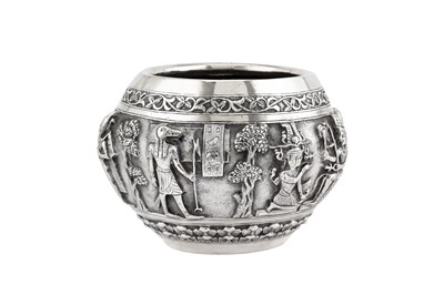 Lot 75 - A rare early 20th century Anglo – Indian silver bowl, Lucknow with Egyptian import marks for Cairo 1919