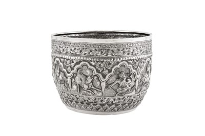 Lot 15 - An early 20th century Burmese unmarked silver bowl, Upper Burma (Rakine) circa 1910