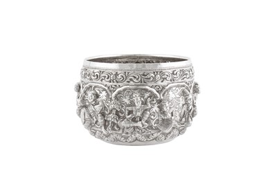 Lot 17 - An early 20th century Burmese unmarked silver small bowl, Mandalay circa 1910