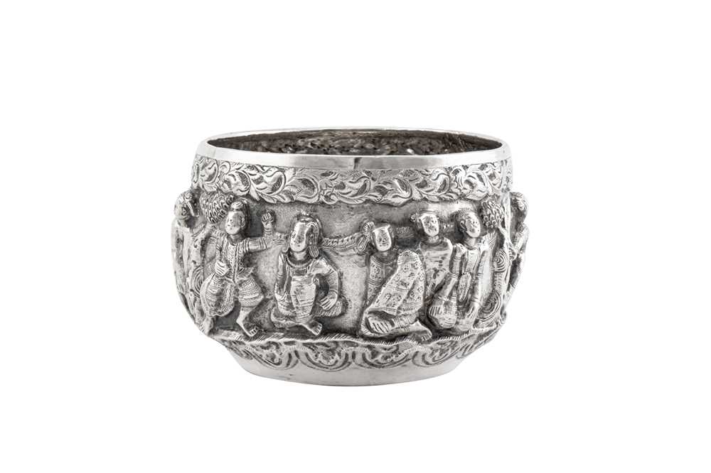 Lot 13 - An early 20th century Burmese unmarked silver small bowl, provincial upper Burma circa 1920