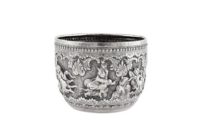 Lot 14 - An early 20th century Burmese unmarked silver small bowl, Upper Burma (Rakine) circa 1910