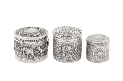 Lot 102 - A late 19th century Anglo – Indian unmarked silver dressing table jar, Lucknow dated 1897