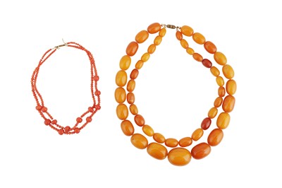 Lot 48 - λ TWO NECKLACES