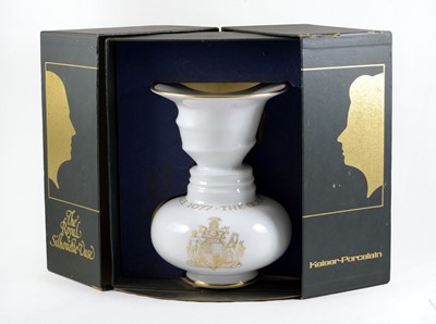 Lot 118 - A Royal Silhouette Vase by Kaiser Porcelain.