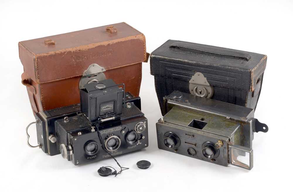 Lot 74 - Voigtlander Stereflextoskop & Richard Verascope Stereo Cameras.