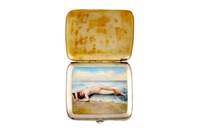 Lot 252 - AN EARLY 20TH CENTURY GERMAN SILVER AND ENAMEL NOVELTY EROTIC CIGARETTE CASE, PFORZHEIM CIRCA 1910 BY LUTZ AND WEISS
