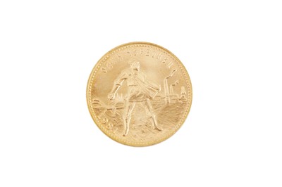 Lot 97 - A SOVIET 10 ROUBLES CHERVONETZ GOLD COIN