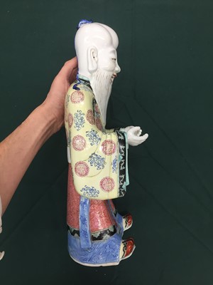 Lot 642 - A CHINESE FAMILLE-ROSE FIGURE OF SHOU LAO