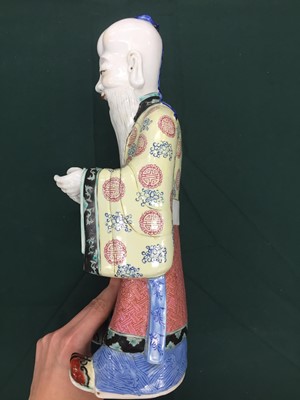 Lot 642 - A CHINESE FAMILLE-ROSE FIGURE OF SHOU LAO