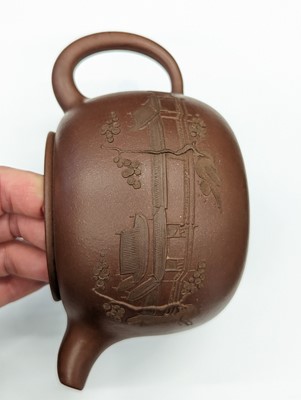 Lot 755 - A CHINESE YIXING ZISHA TEAPOT AND COVER