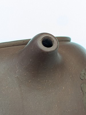 Lot 755 - A CHINESE YIXING ZISHA TEAPOT AND COVER