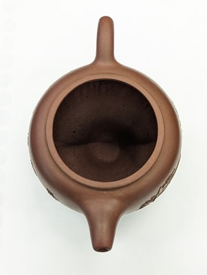 Lot 755 - A CHINESE YIXING ZISHA TEAPOT AND COVER