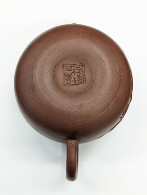 Lot 755 - A CHINESE YIXING ZISHA TEAPOT AND COVER