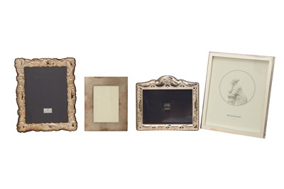 Lot 113 - GROUP OF SIX PICTURE FRAMES