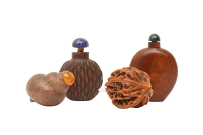 Lot 791 - A GROUP OF FOUR CHINESE SNUFF BOTTLES