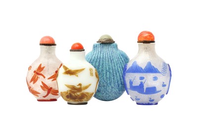 Lot 802 - THREE CHINESE PEKING GLASS SNUFF BOTTLES AND A PORCELAIN SNUFF BOTTLE