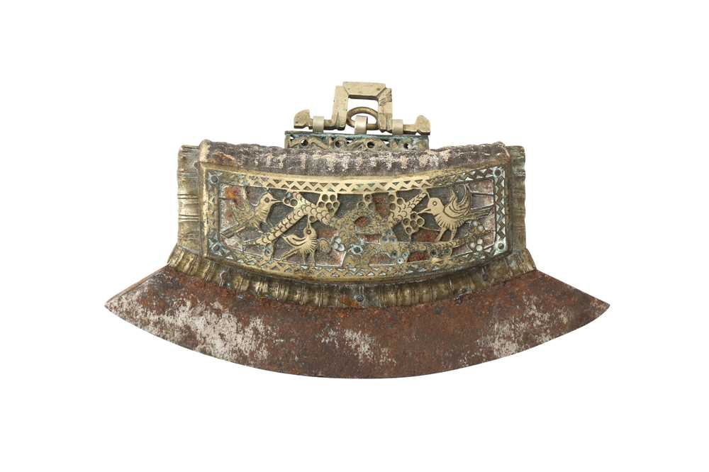 Lot 171 - A TIBETAN FLINT POUCH CHUCKMUCK