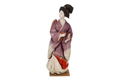 Lot 226 - A JAPANESE DOLL