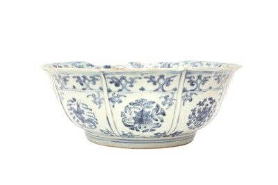 Lot 611 - A CHINESE BLUE AND WHITE FOLIATE PUNCH BOWL