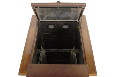 Lot 84 - An Unnamed Table Top Stereo Viewer for 50 Stereo Positives or Cards.