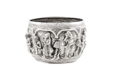 Lot 16 - An early 20th century Burmese unmarked silver small bowl, Mandalay circa 1910