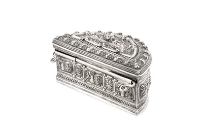 Lot 5 - An early 20th century Burmese unmarked silver lime box, Shan States circa 1910