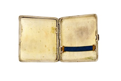 Lot 231 - AN EARLY 20TH CENTURY ALPACA AND ENAMEL NOVELTY EROTIC CIGARETTE CASE