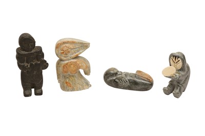 Lot 418 - A GROUP OF NORTH-EASTERN CANADIAN INUIT SOAPSTONE CARVINGS